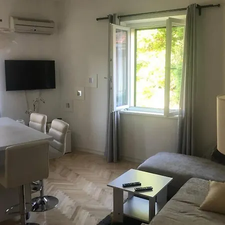 Luxury Apartment Klarina Bacvice *
